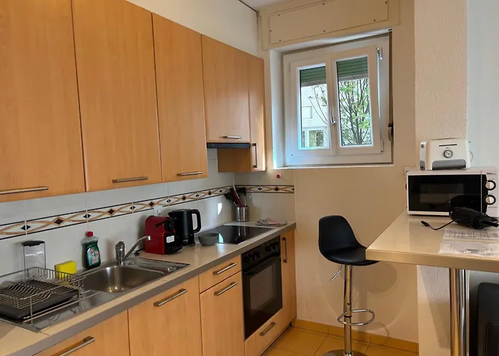 Down Town アパート ローザンヌ